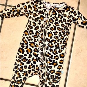 Posh peanut 6-9 months footie